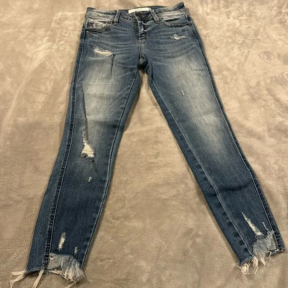 Hidden Distressed Jeans - Picture 5 of 13